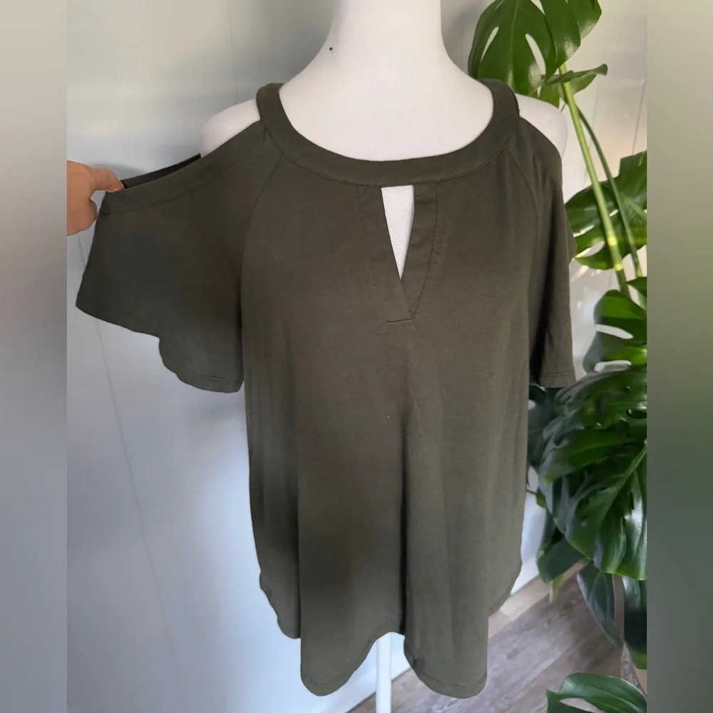 NWOT. Michael Kors  Olive green shoulder-off Top Size L